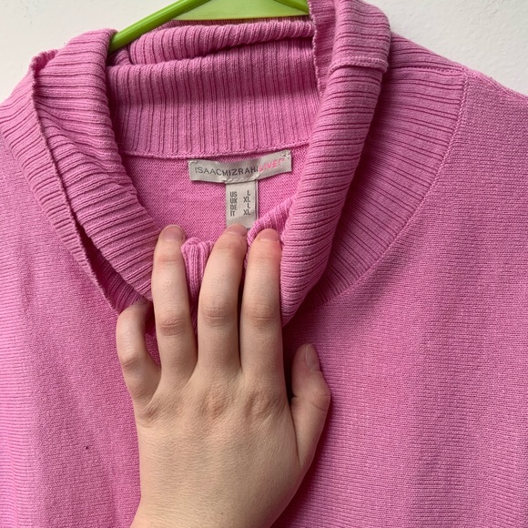 Isaac Mizrahi Pink Sweater - Picture 3 of 4